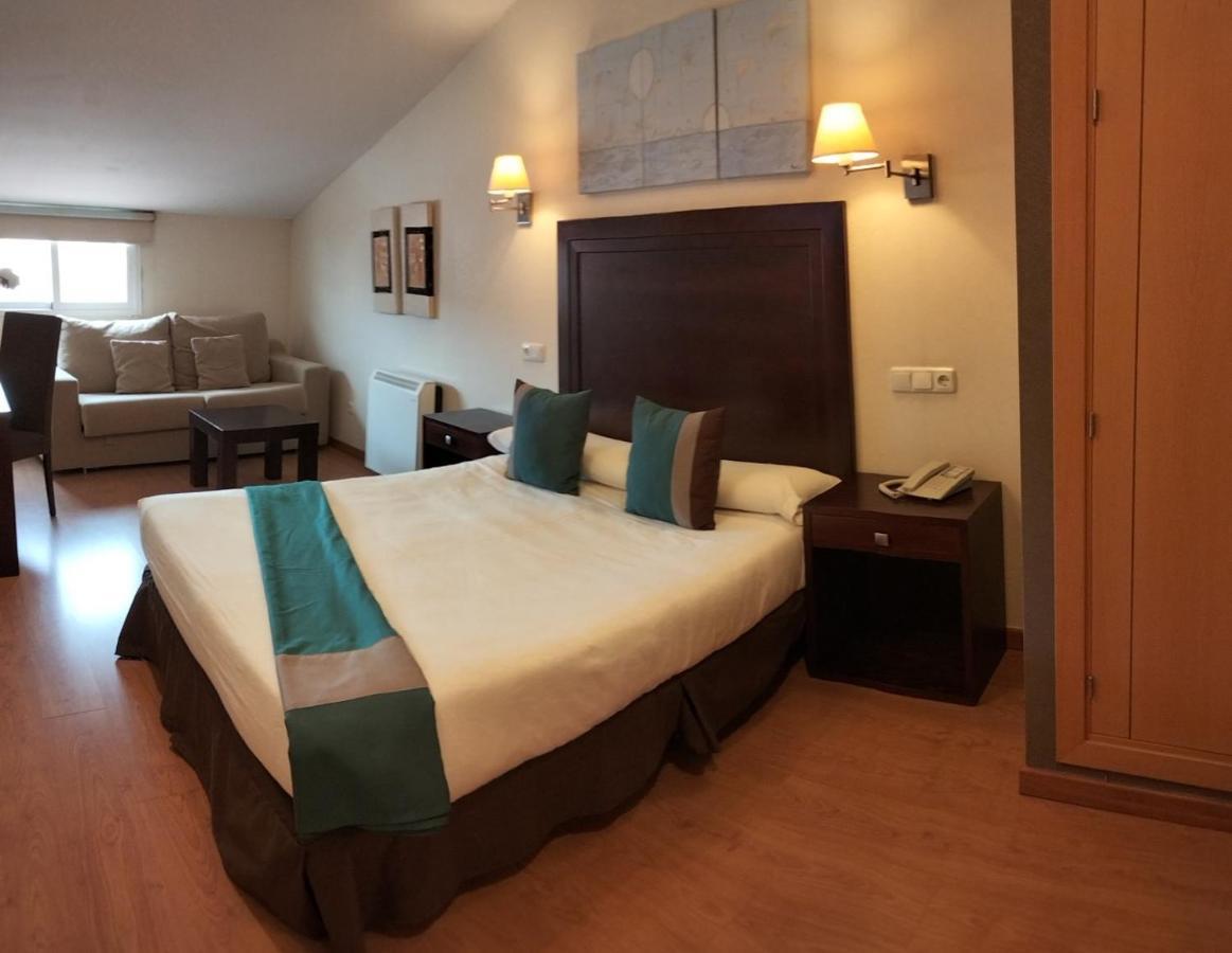 Hotel & Spa Plaza Arriate Exterior foto