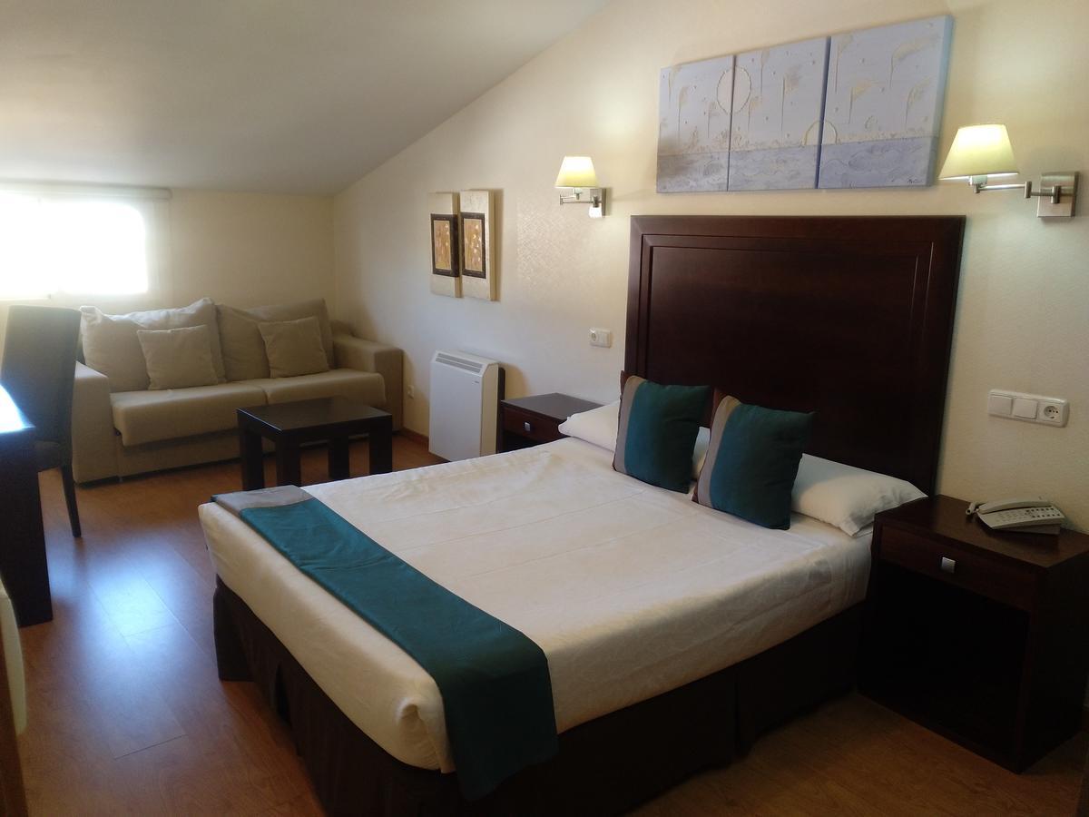 Hotel & Spa Plaza Arriate Exterior foto
