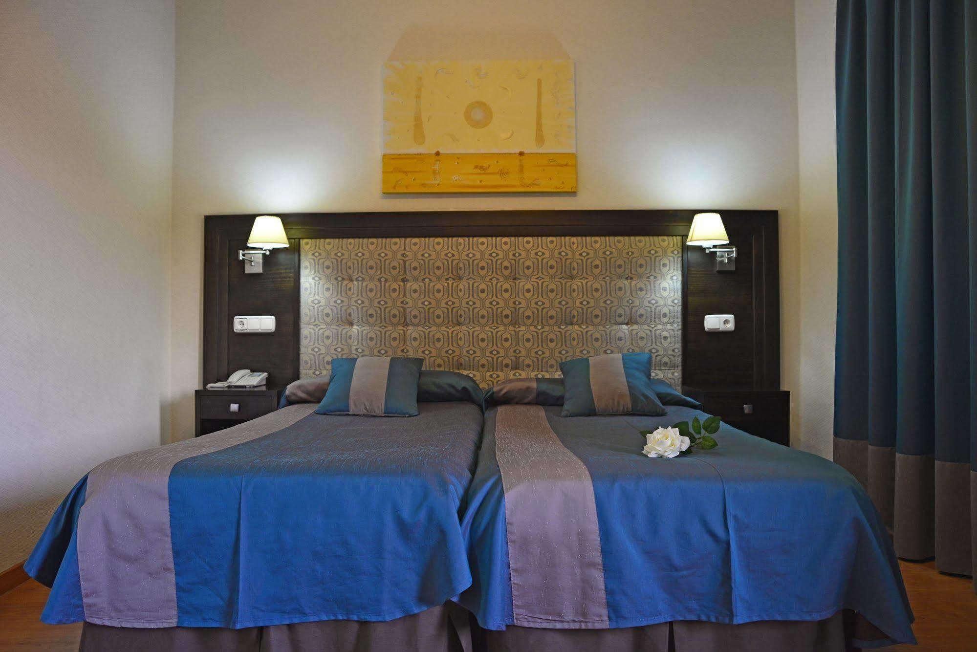 Hotel & Spa Plaza Arriate Exterior foto