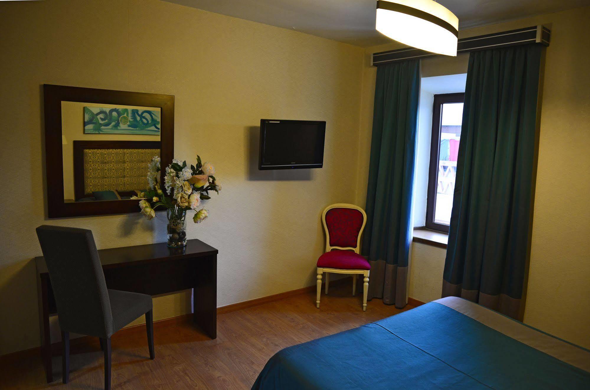 Hotel & Spa Plaza Arriate Exterior foto